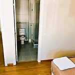 Flat 3 Bedrooms *