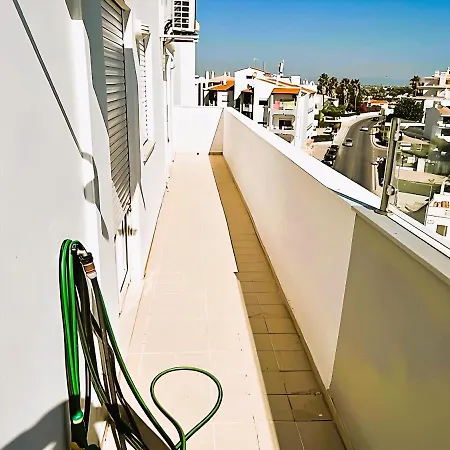 Flat 3 Bedrooms Албуфейра