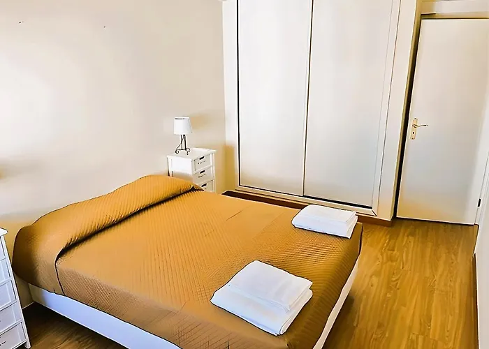 Flat 3 Bedrooms 公寓 阿尔布费拉