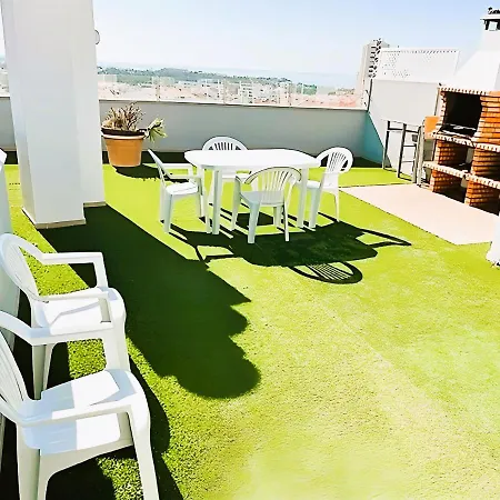 Flat 3 Bedrooms Apartment *